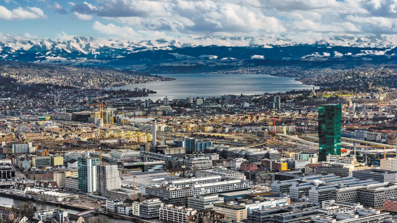 Aussicht auf Zürich und den Zürichsee